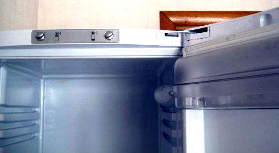 Перевесить двери холодильника в Дрезне | Вызов мастера по холодильникам на дом